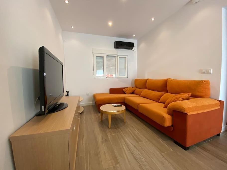 Central And Cozy Apartment In Seville Exterior photo